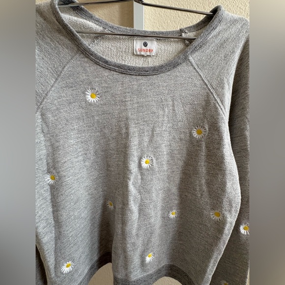 Sundry Sweatshirt With Daisy Embroidery in Grey - Size S (1) - Picture 6 of 7